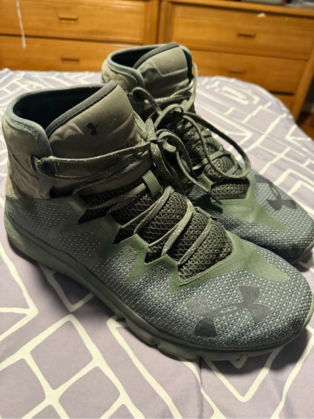 Under Armour Project Rock Delta  Size 12